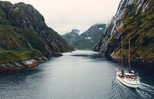 Stella Crew Norwegian fjords