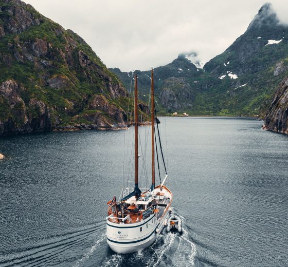 Stella Oceana motoring fjord