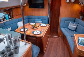 Stravaigin New saloon