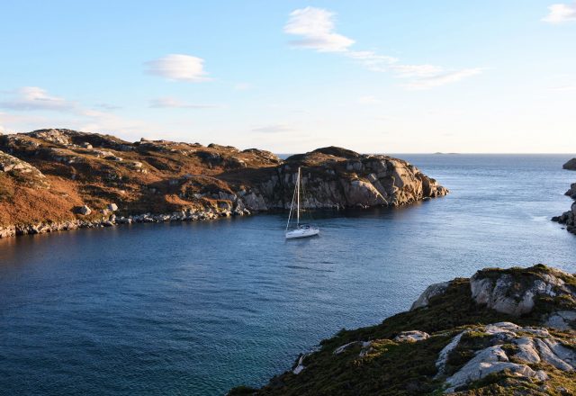 Guided walking & Sailing in Hebrides