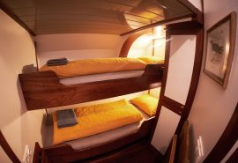 Tecla ship Twin Cabin