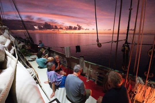 Tecla Warm sailing