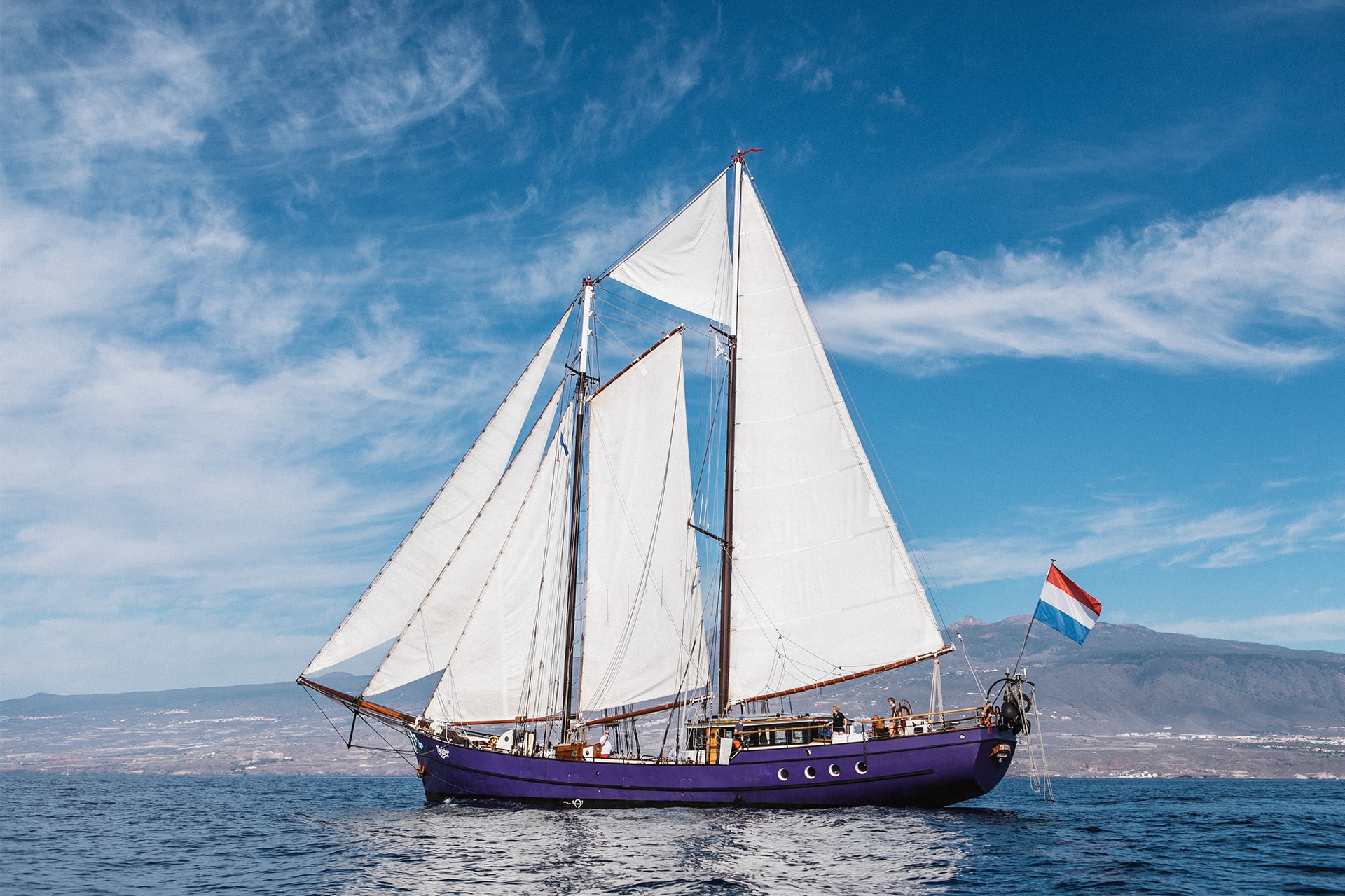 Twister schooner in full sailing sailing in Canary Islands : Caribbean