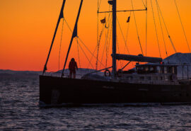 Valiente Sunset sailing