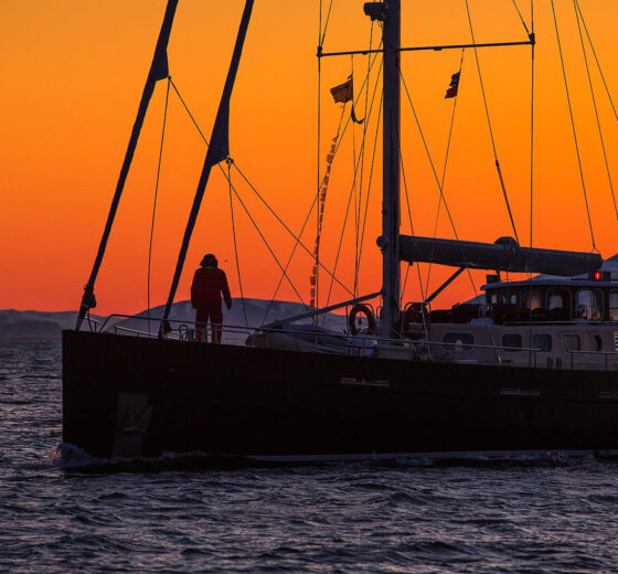 Valiente Sunset sailing