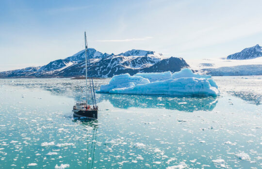 Valiente Svalbard waters