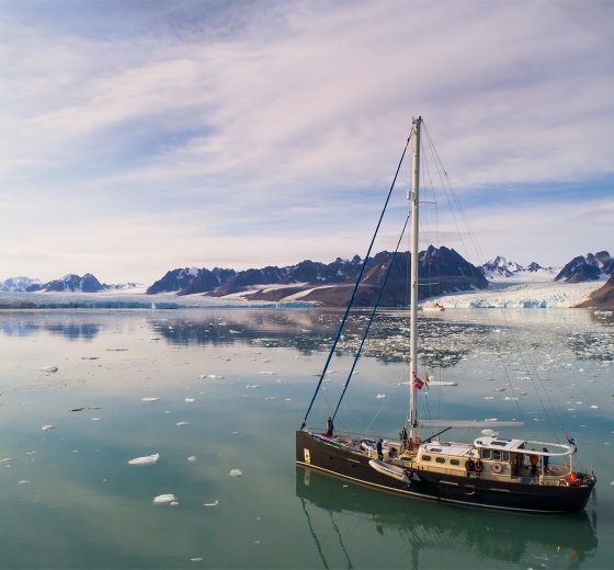 Valiente anchored in Arctic Svalbard