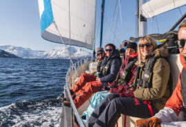 Valiente guests on deck