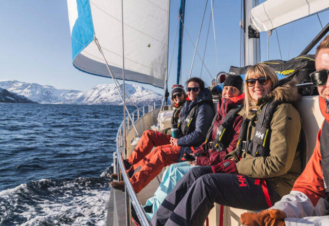 Valiente guests on deck