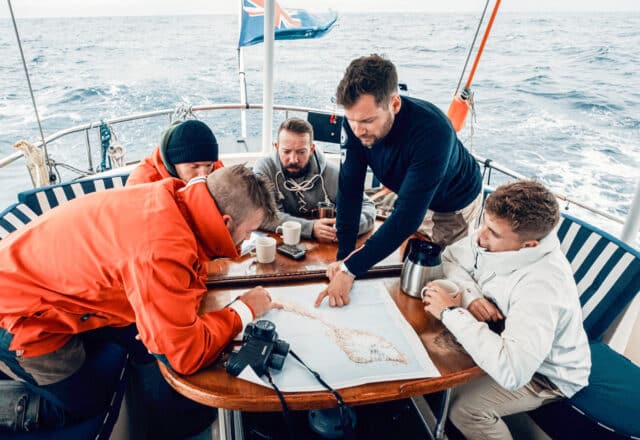 Valiente guesys route planning offshore sailing adventure