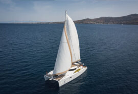 Zorba Cat full sailing