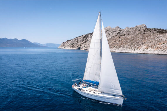 Zorba-Greece-full-sails-