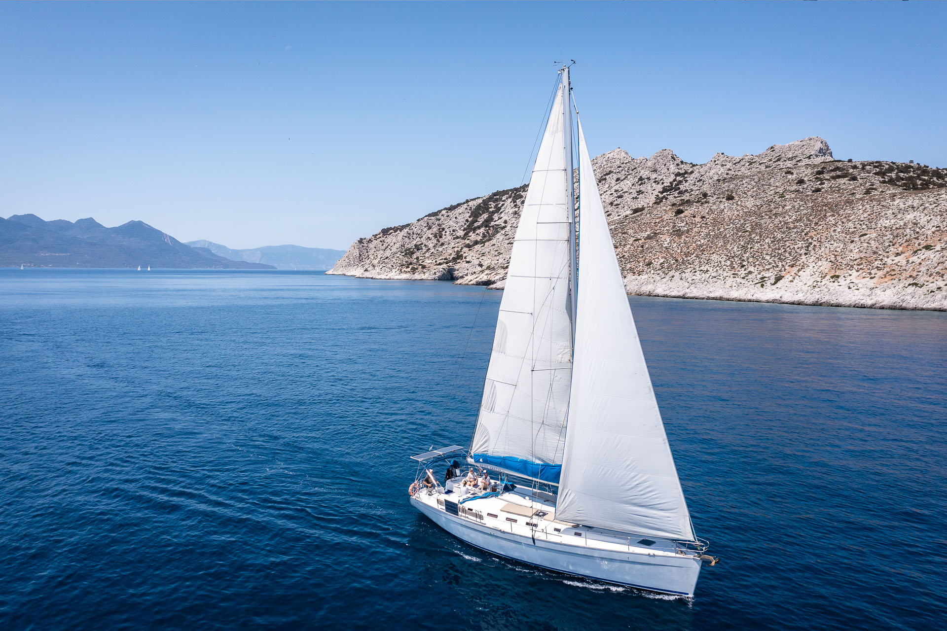 Zorba-Greece-full-sails-