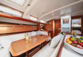 Zorba-Saloon-seats-cabin-view