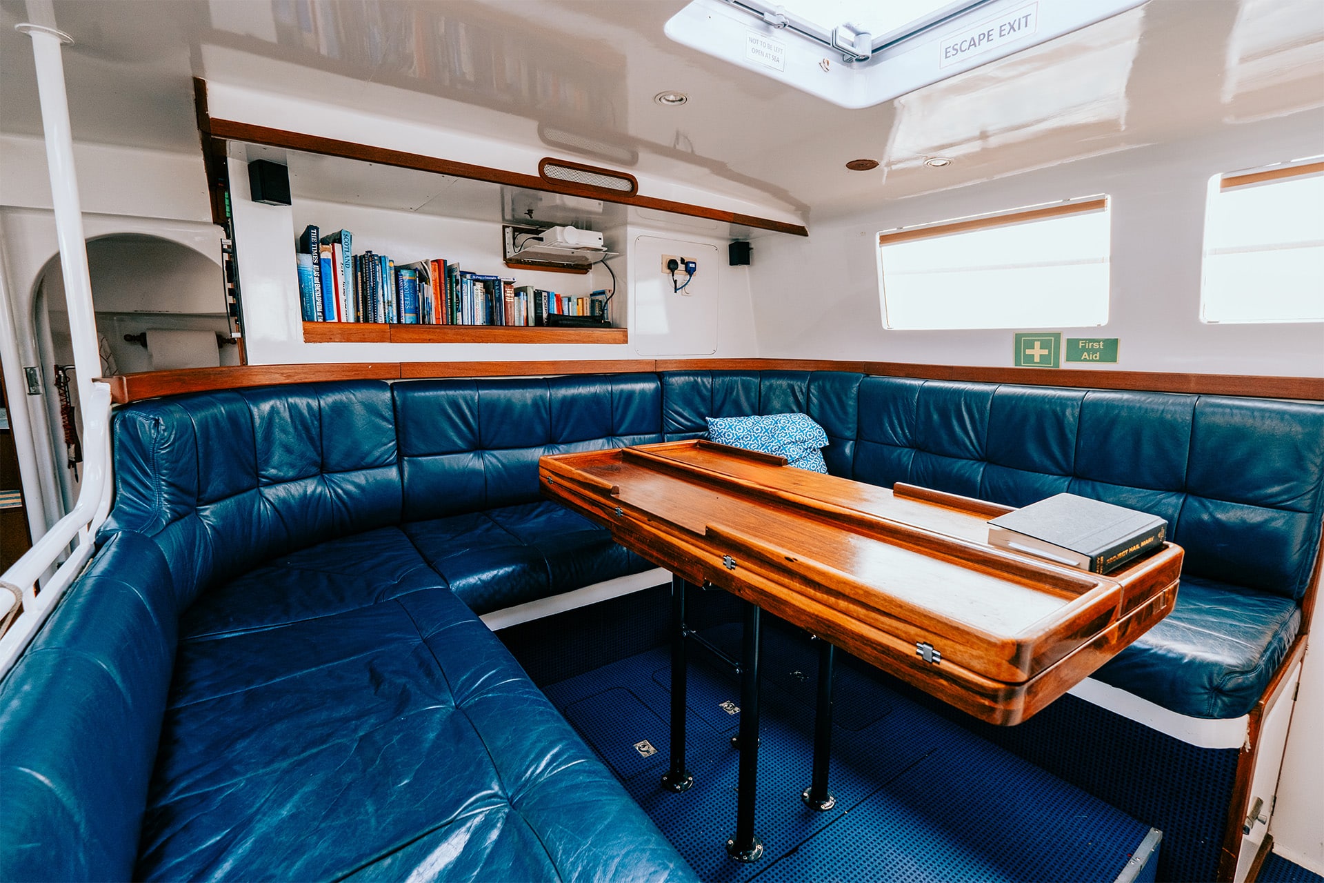Zuza expedition yacht onboard below deck saloon
