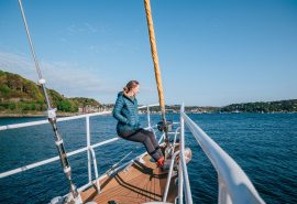 Zuza guest on bowsprit off coast of Scotland